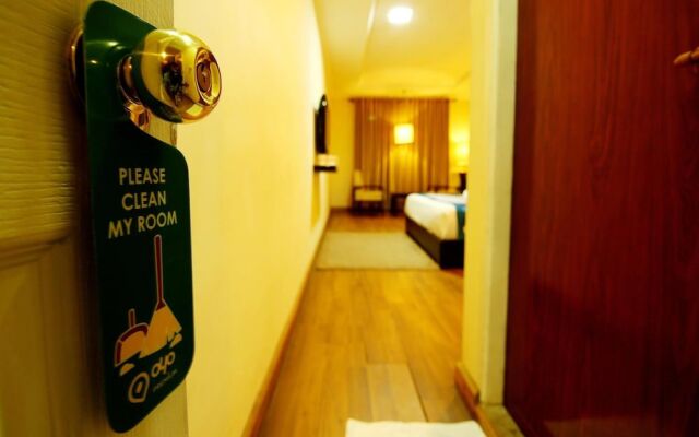 OYO 2159 Hotel SN Sujatha Inn