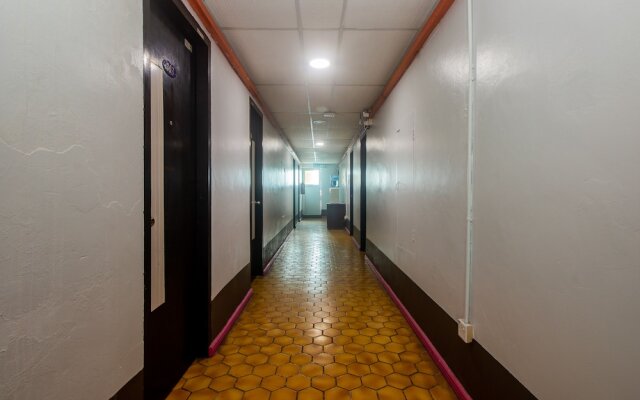 OYO 90124 Payang Puri Baru Hotel