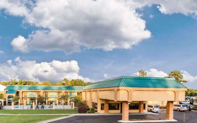 Quality Inn Macon West