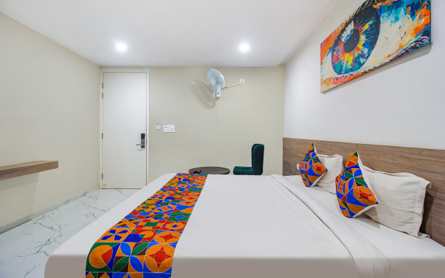 Fabhotel Ssr Fern Suites