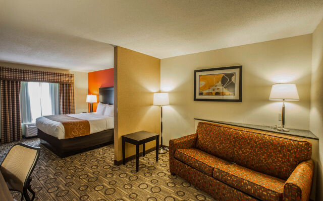 Comfort Suites At WestGate Mall