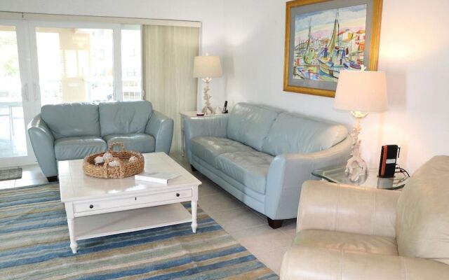 Jamaica Royale T22 - 2 Br Condo