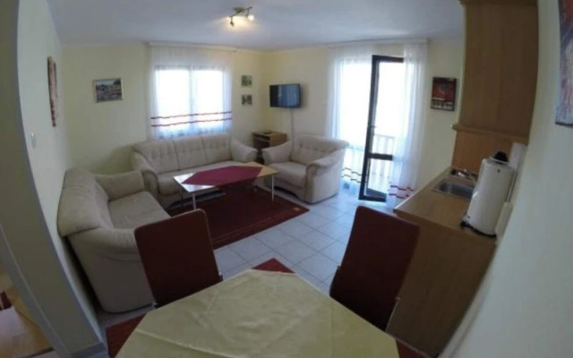 Marko - 30m From Beach - A1