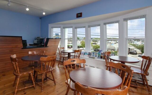 Cape Cod Harbor House Inn