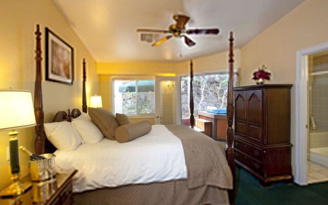 Sycamore Mineral Springs Resort