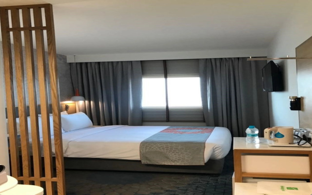 Holiday Inn Express Greater Noida Knowledge Park