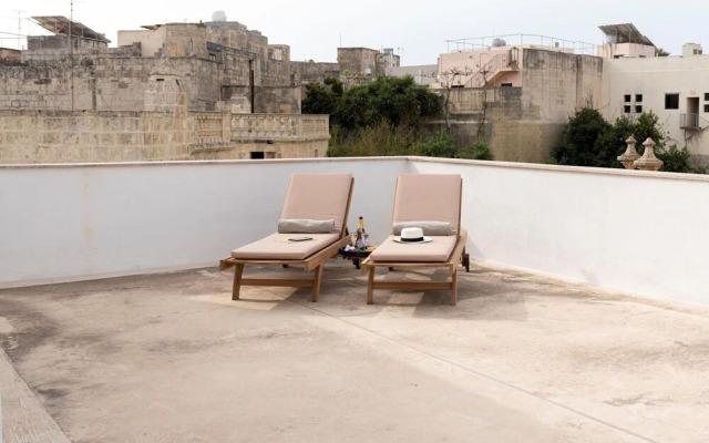 Katarina - Charming 3 Bedroom Townhouse in the Heart of Zejtun