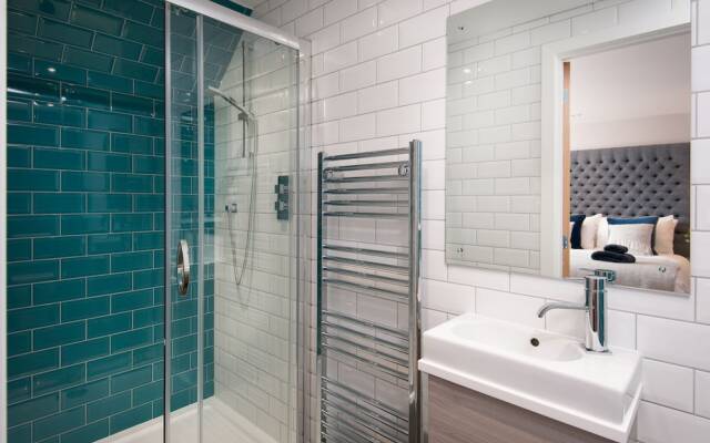 Mill House - self catering sleeps 10