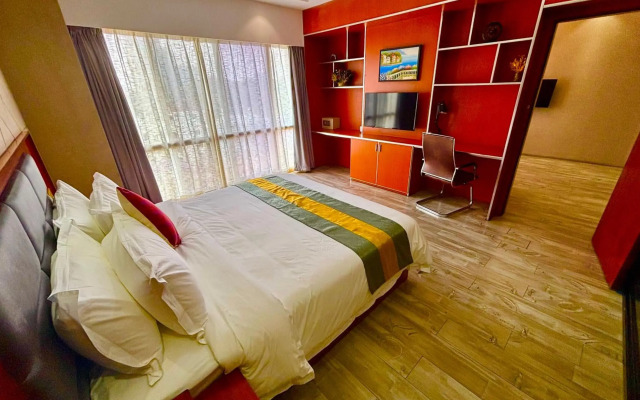 Swiss Lenana Mount Hotel
