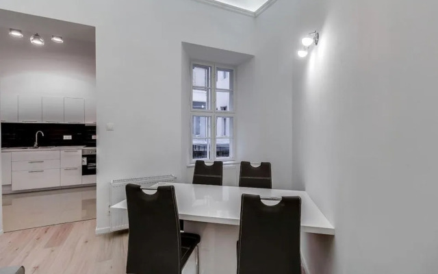 Pelicanstay At 5Th District