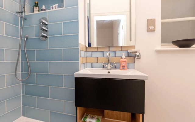 Central 2 Bedroom Apartment Near Old Street