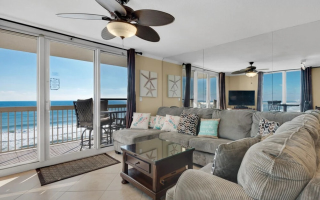 Pelican Beach Resort 1201