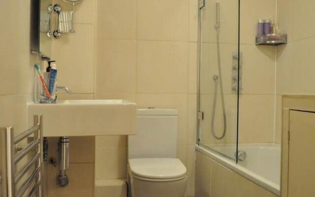 Fabulous 1 Bedroom Flat in Dalston Junction