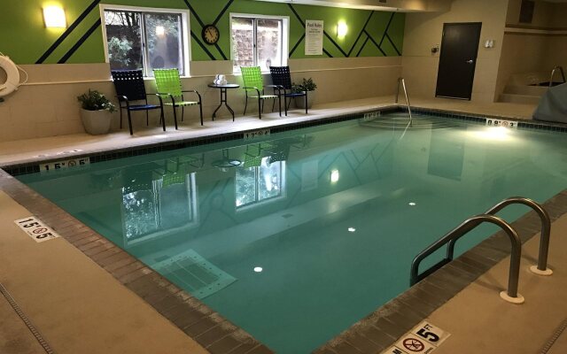 Holiday Inn Express Hotel & Suites St. Paul-Woodbury by IHG