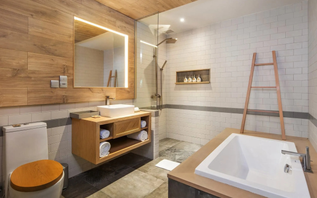 Fusion Suites Saigon