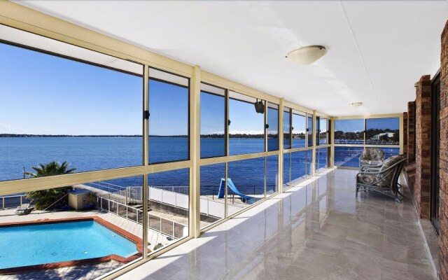 Toukley Waterfront House