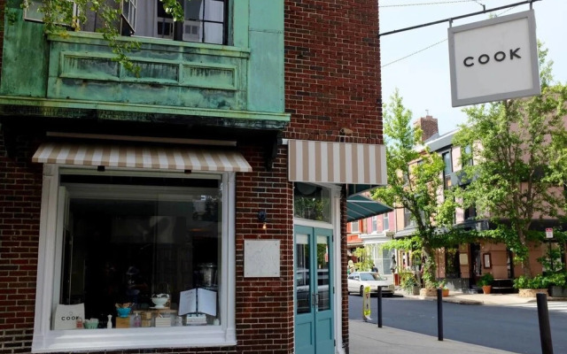 Modern & Cozy Philly Apartment - Perfect Location!