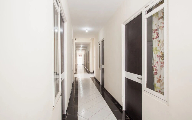 Oyo 1182 Shevin Guest House Syariah