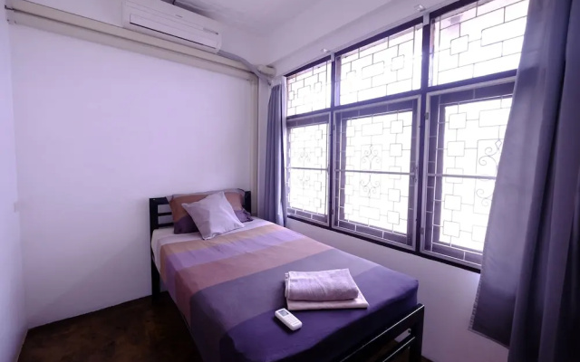 42 Guesthouse