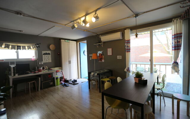 Hongdae Style Guesthouse