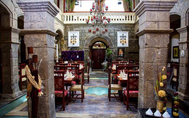 Roka Plaza Hotel Boutique