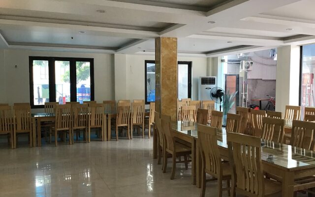 Cong Khanh Hotel