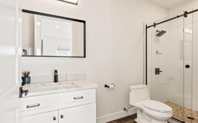 Zion's Haven #f4 4 Bedroom Townhouse