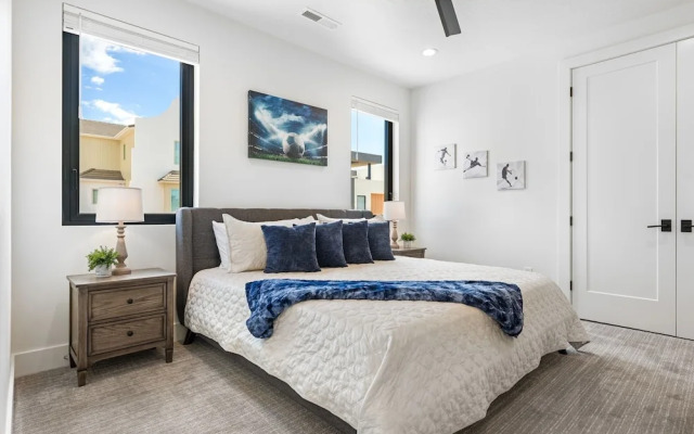 The Dugout 8 Bedroom Home