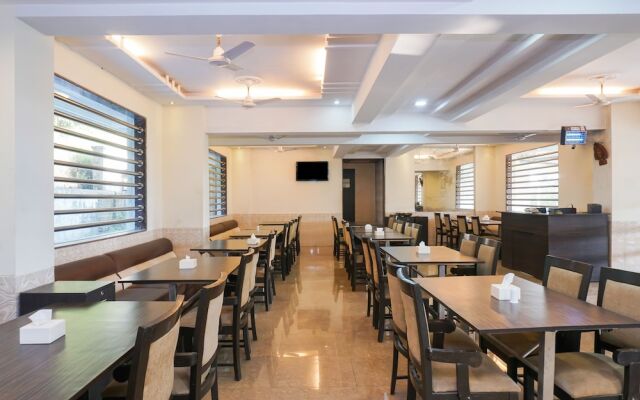 Collection O 22348 Radha Krishna