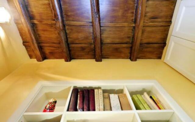 Pantheon charming apartment