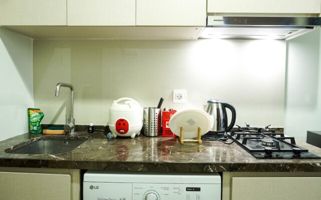 Modern with City View @ Studio Puri Mansion Apartment By Travelio