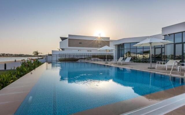 RH-Beautiful 3BR Villa with private pool near beach in Ras Al Khaimah