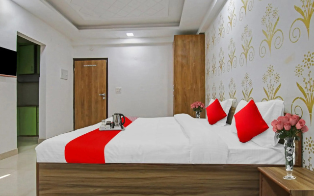 OYO Flagship 70282 Abode Inn
