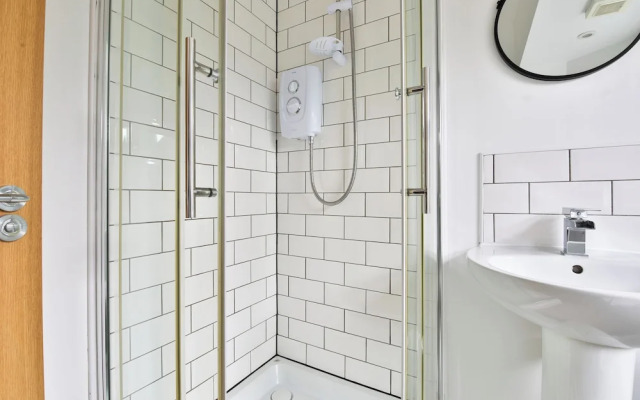 Stunning Studio In Converted Building