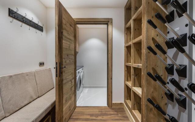 Chalet Courchevel 1650, 6 pièces, 10 personnes - FR-1-563-89