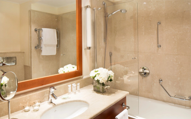 Starhotels Grand Milan