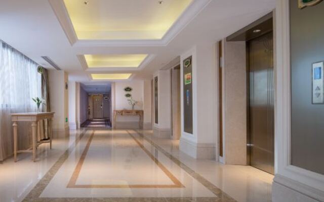 Vienna International Hotel (Shanghai Jinshajiang Road)