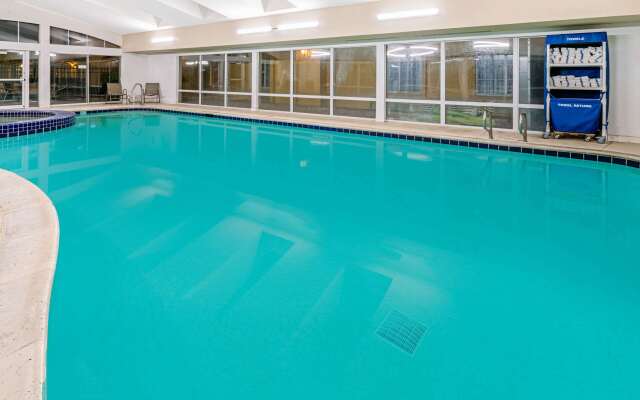 La Quinta Inn & Suites by Wyndham Salt Lake City Airport