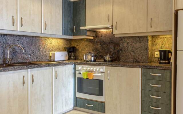 Apartment - 3 Bedrooms with WiFi and Sea views - 107925