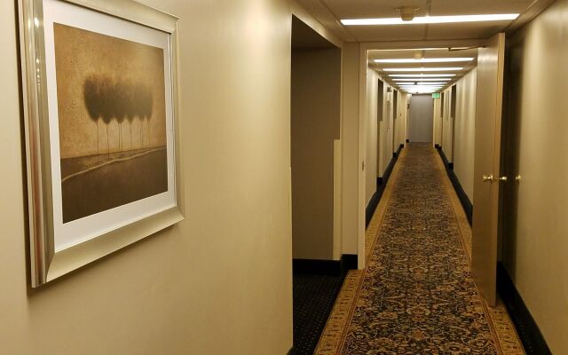 Best Western Cascadia Inn