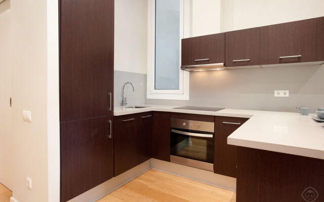 Modern Center Apartments