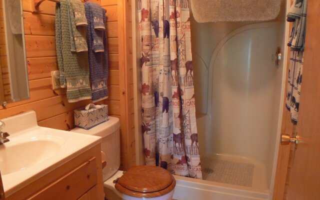 Smoky Bear Ranch Bed & Breakfast & Cabins