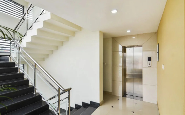 Itsy Hotels Platinum Inn