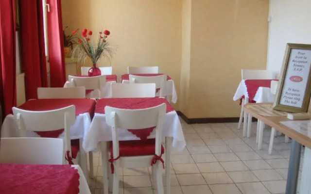 Hôtel Regia (ex - Hôtel du Rail)