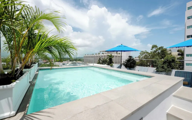 Santurce Urban Lodge