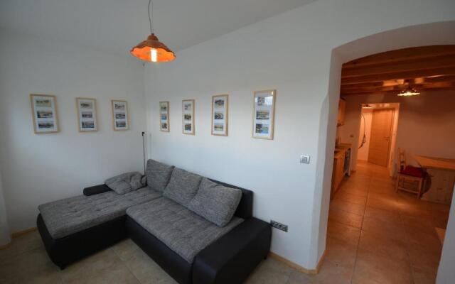 Apartments Mojca