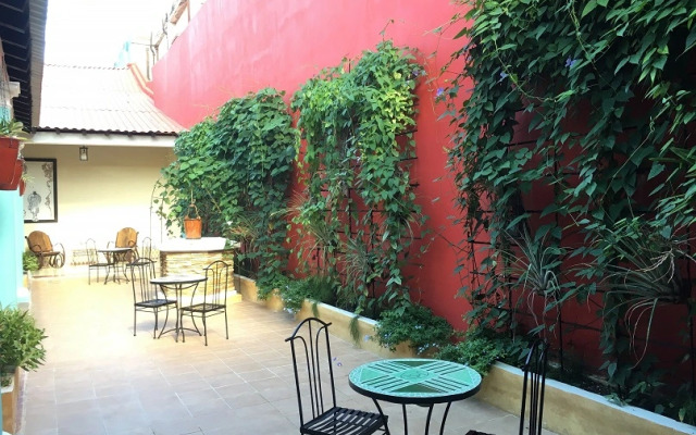 Hotel Esmeralda By Mystique