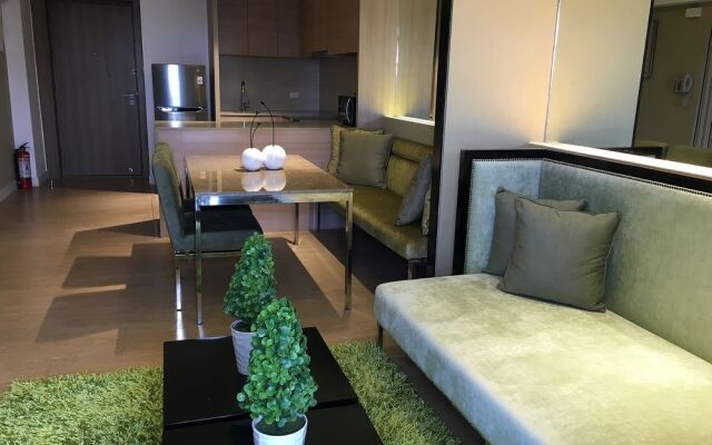 Shang Luxury Suites