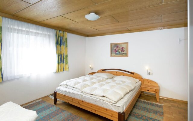 Lush Apartment With Swimming Pool in Silz