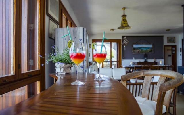 Villa Curiazzi Guesthouse Viale la Pelosa 16